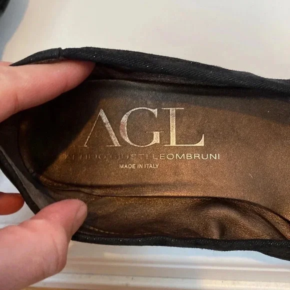 AGL black closed toe shoes with low heel size 41 - Picture 3 of 14